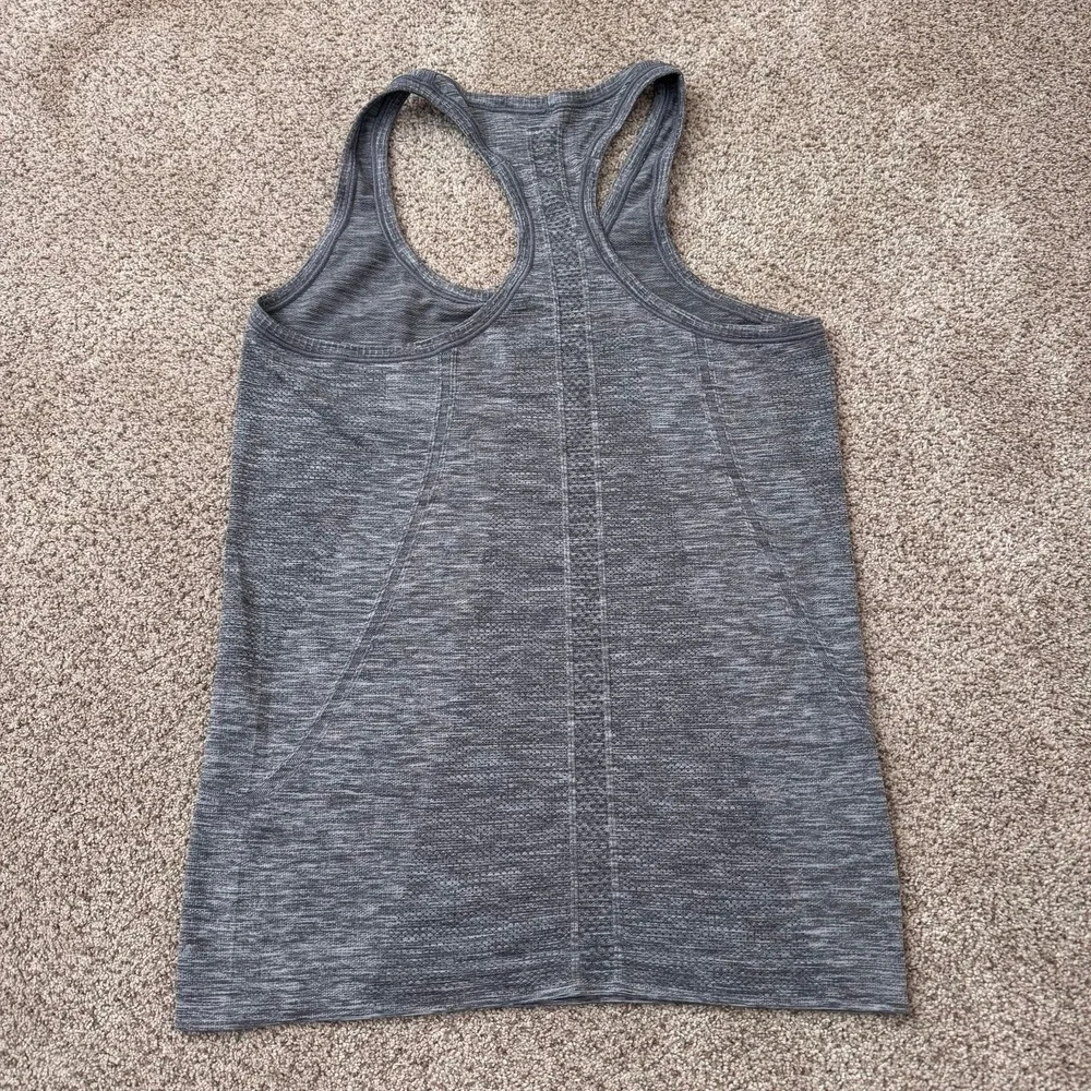 Lululemon Women's Run Swiftly Tech Racerback Tank Top Mesh Heather Gray Size 8